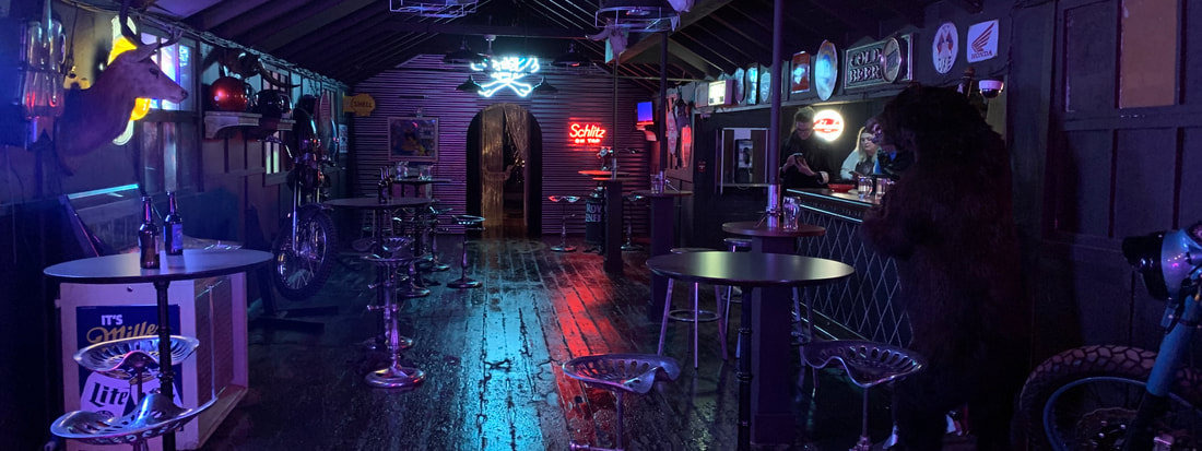 Hattie's Bar interior detail